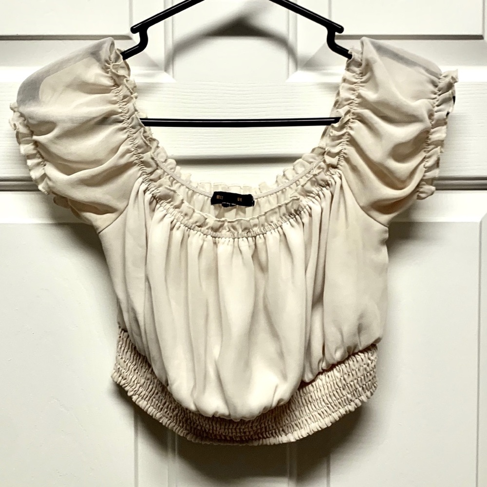 Adorable Nude Blousy Crop Top!!